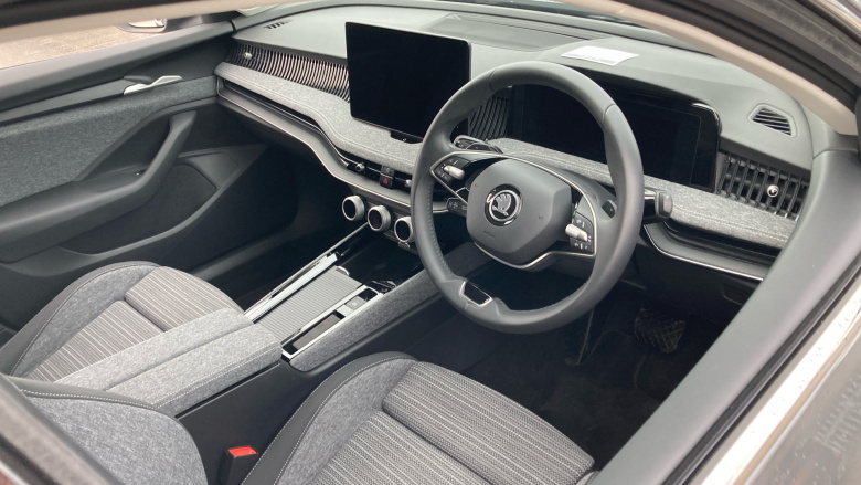 Skoda Superb 1.5 TSI iV SE Technology DSG 5dr Estate